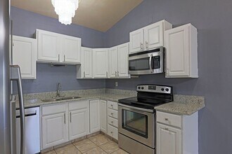 3818 SW 7th Pl in Cape Coral, FL - Building Photo - Building Photo