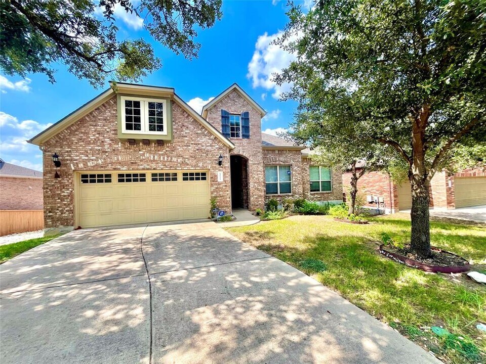 10000 Paulines Way in Austin, TX - Building Photo