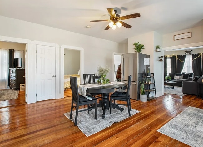 1037 Cove Rd, Unit 1 in New Bedford, MA - Building Photo - Building Photo