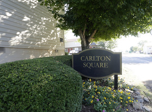 Carlton Square in Knoxville, TN - Foto de edificio - Building Photo