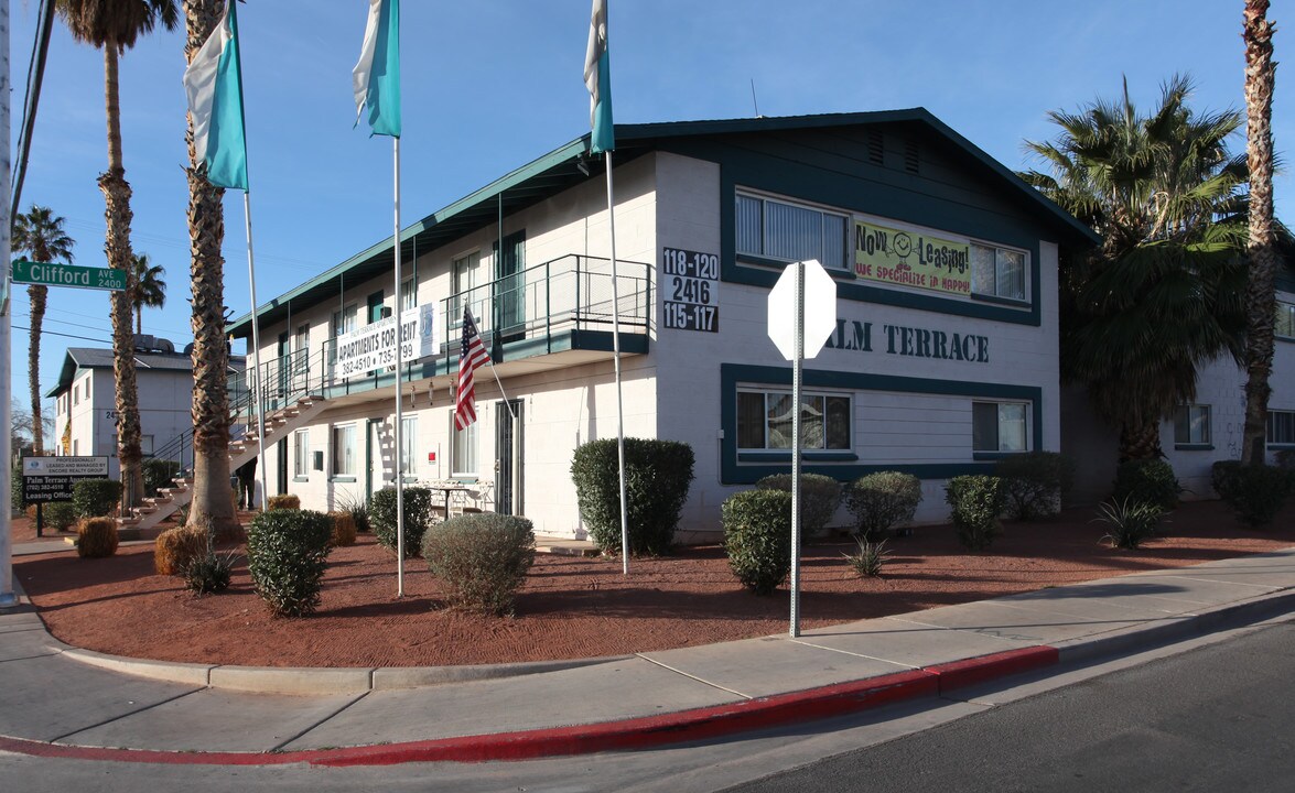 2416 Clifford Ave in Las Vegas, NV - Building Photo