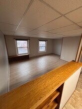 212 E Main St in Louisville, OH - Building Photo - Building Photo