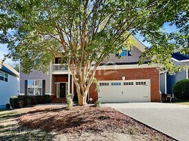 483 Strawberry Walk in Loganville, GA - Building Photo