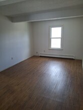 22 Gold St, Unit Gold Street Apartments in Stafford Springs, CT - Building Photo - Building Photo