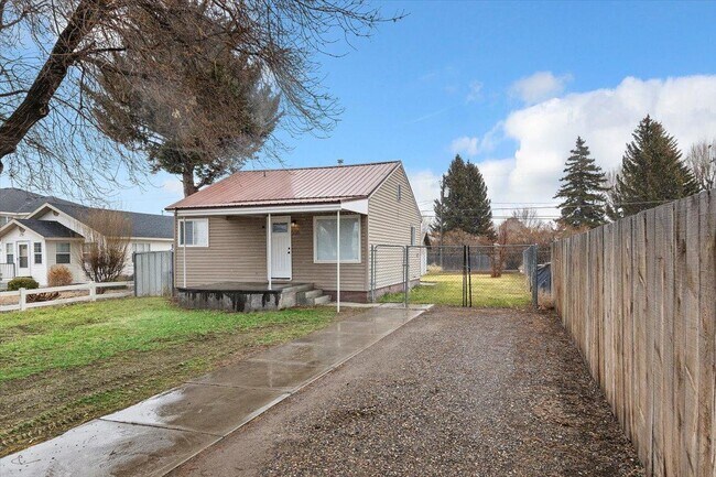 635 Albion Ave in Burley, ID - Building Photo - Building Photo