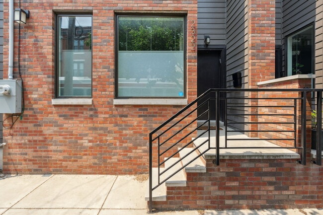 2318 E Susquehanna Ave in Philadelphia, PA - Building Photo - Building Photo