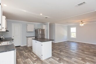 9890 New York Ave in Hudson, FL - Building Photo - Building Photo