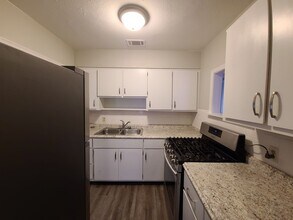 622 W Sunset Ave in Pensacola, FL - Building Photo - Building Photo