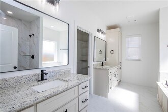 4867 Farmhouse St in Springdale, AR - Building Photo - Building Photo