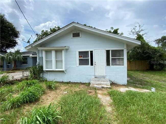 property at 2910 E Lake Ave