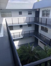 2498 SW 17th Ave, Unit Apartment in NE Grove in Miami, FL - Building Photo - Building Photo