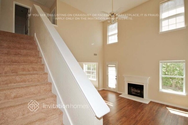 4435 Ravenwood Dr in Union City, GA - Foto de edificio - Building Photo