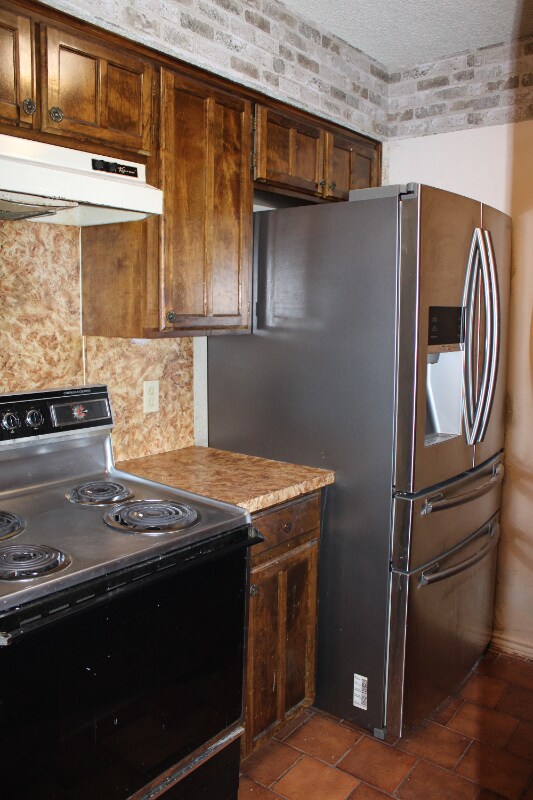 361 N Field St-Unit -A in Burleson, TX - Building Photo - Building Photo