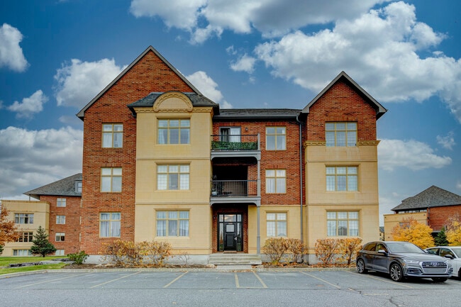 property at 8000 De Londres Rue