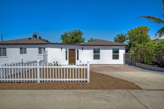 199 Twin Oaks Cir in Chula Vista, CA - Building Photo - Building Photo