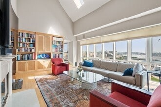 197 8th St in Boston, MA - Building Photo - Building Photo