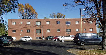 Del Mar Garden Apartments in Aurora, CO - Foto de edificio - Building Photo