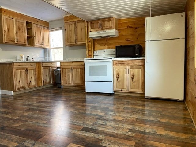 47 Bowdoin St in Millinocket, ME - Building Photo - Building Photo