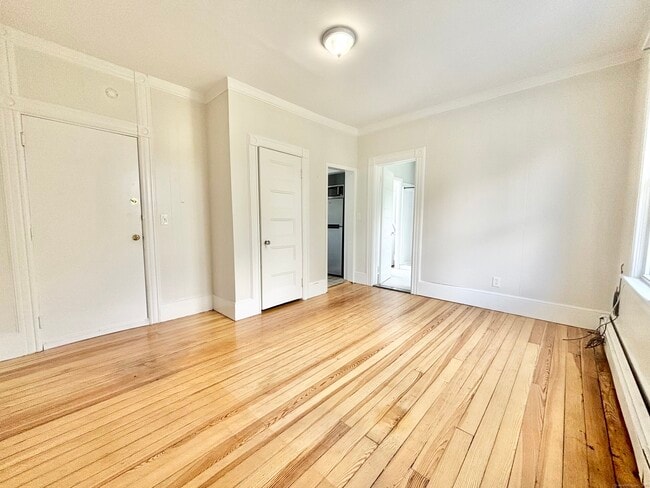 198 Ocean Dr E in Stamford, CT - Building Photo - Building Photo