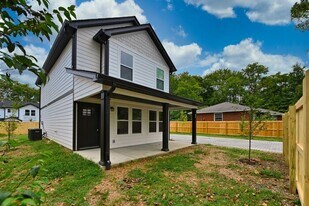 146 N Trigg Ave in Gallatin, TN - Building Photo