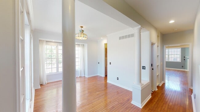 922 Mound St in Cincinnati, OH - Building Photo - Building Photo