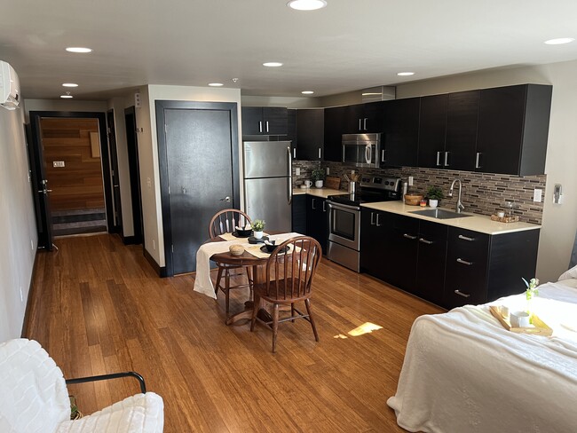 5308 Martin Luther King Jr Way S, Unit #101