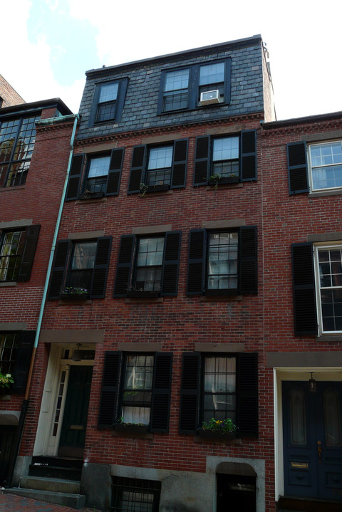 102 Revere St in Boston, MA - Foto de edificio