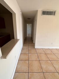 4340 NW 79th Ave, Unit A2 in Doral, FL - Building Photo - Building Photo