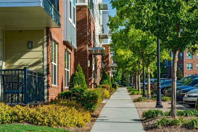The Greens at Centennial Campus in Raleigh, NC - Foto de edificio - Building Photo
