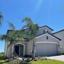 2966 Autumn Rock Dr in Zephyrhills, FL - Building Photo - Building Photo