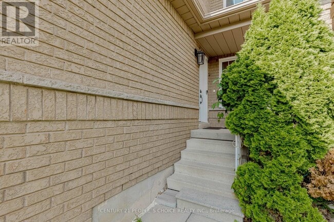 5363 Hollypoint Ave in Mississauga, ON - Building Photo - Building Photo