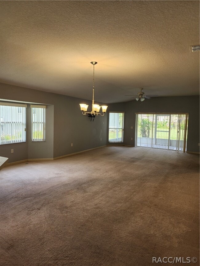 1815 W Shanelle Path in Lecanto, FL - Building Photo - Building Photo