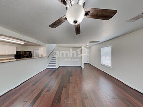 18735 Westgate Park Dr in Cypress, TX - Foto de edificio - Building Photo