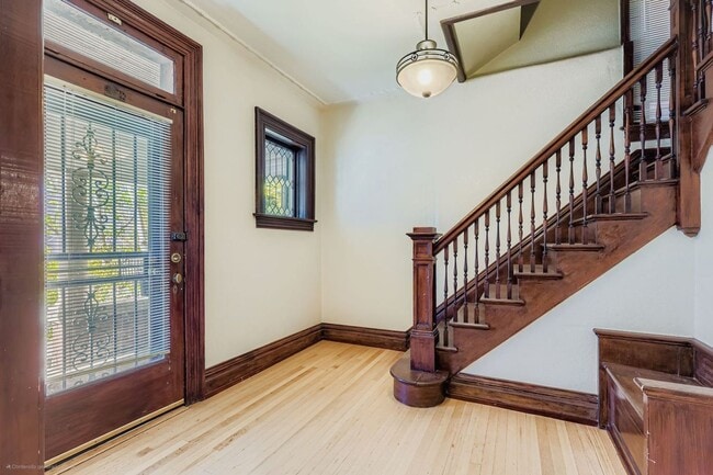 2068 N Clarkson St in Denver, CO - Building Photo - Building Photo