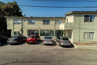 836 Ashland Ave in Santa Monica, CA - Building Photo - Building Photo