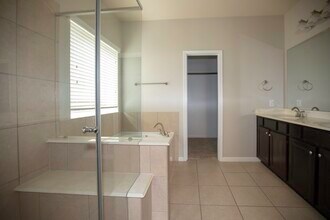 7010 Stevenson Dr in Missouri City, TX - Building Photo - Building Photo