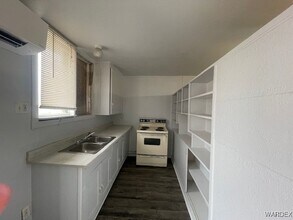 914 Grandview Ave in Kingman, AZ - Building Photo - Building Photo