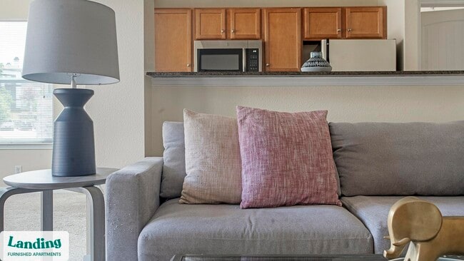 625 E Stassney Ln in Austin, TX - Building Photo - Building Photo