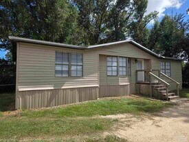 2821 Hillcrest Ave in Pensacola, FL - Building Photo