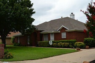 1402 White Wing Ct in Southlake, TX - Building Photo