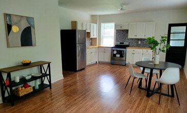 63 Packard Ave in Woodbury, NJ - Building Photo - Building Photo