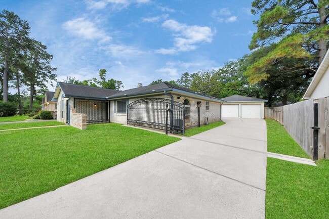 property at 23223 Canyon Lake Dr