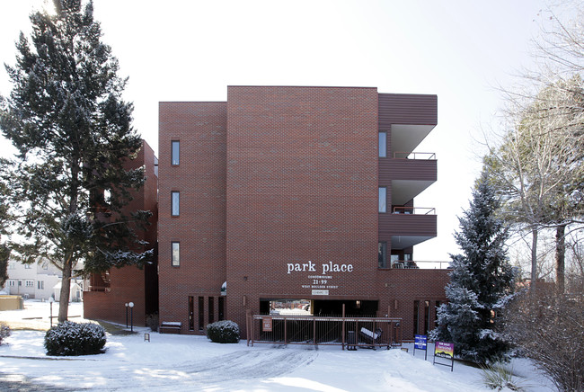 Park Place Condominiums in Colorado Springs, CO - Foto de edificio - Building Photo