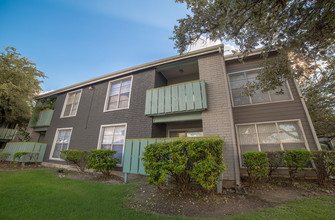 Sundance Apartment Homes in San Antonio, TX - Building Photo - Building Photo