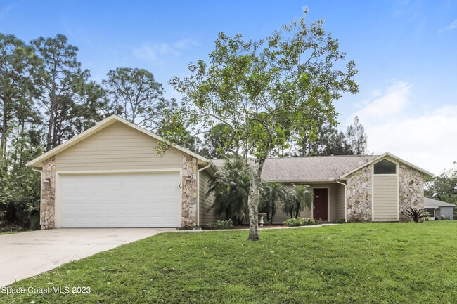 property at 370 Dandurand St SW