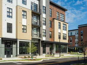 University Commons at Catamount Run in South Burlington, VT - Foto de edificio - Building Photo