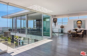 1474 Blue Jay Way in Los Angeles, CA - Building Photo - Building Photo