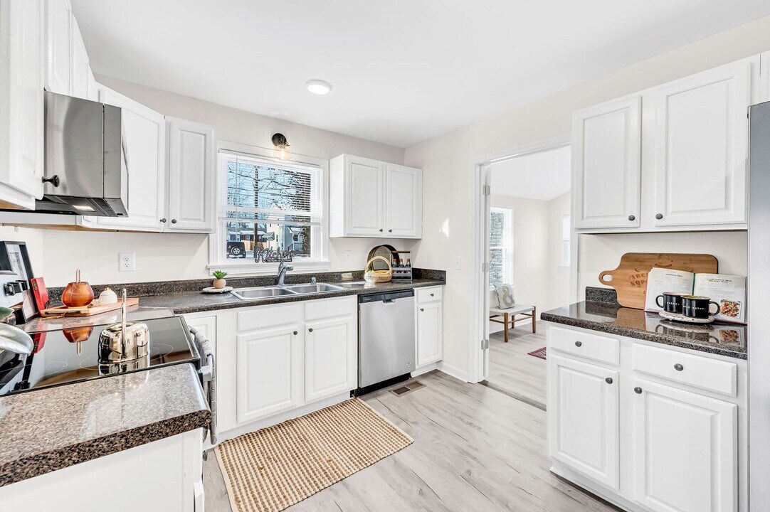 1703 Meridian St in Nashville, TN - Building Photo