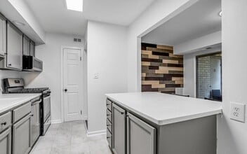 12311 Braxfield Ct in Rockville, MD - Building Photo - Building Photo