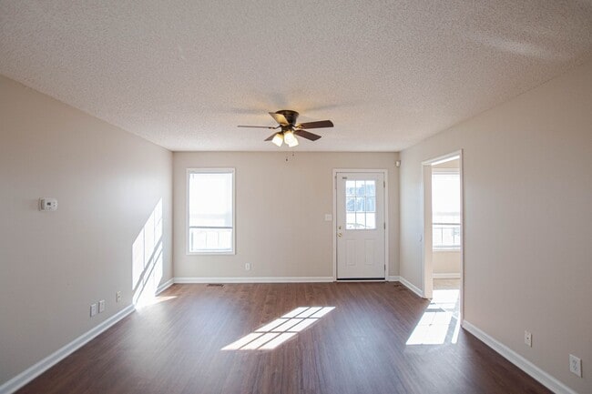 305 Congressman Dr in Clarksville, TN - Building Photo - Building Photo